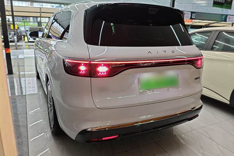 Used Hima AITO M8 2025 Extended-Range Ultra Version 53.4 kWh 5-Seater Edition Exterior 2