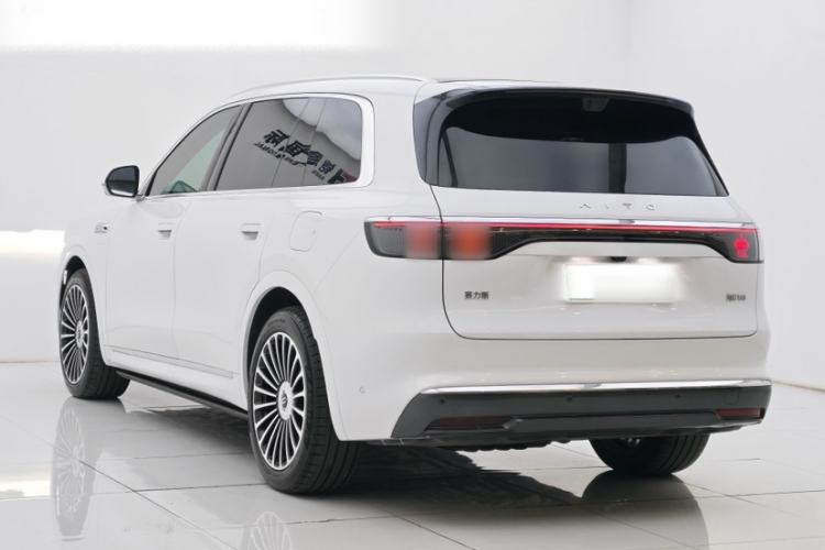 Used Hima AITO M8 2025 Extended-Range Ultra Version 53.4 kWh 6-Seater Edition Exterior 3