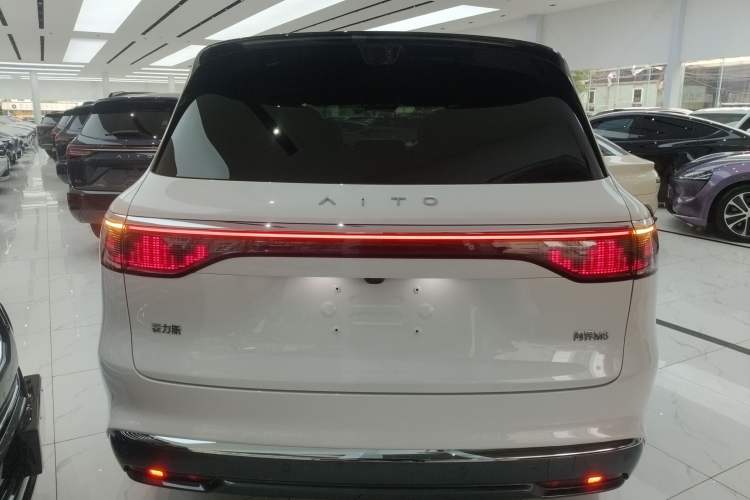 Used Hima AITO M8 2025 Extended-Range Max+ Version 53.4 kWh 5-Seater Edition Exterior 4