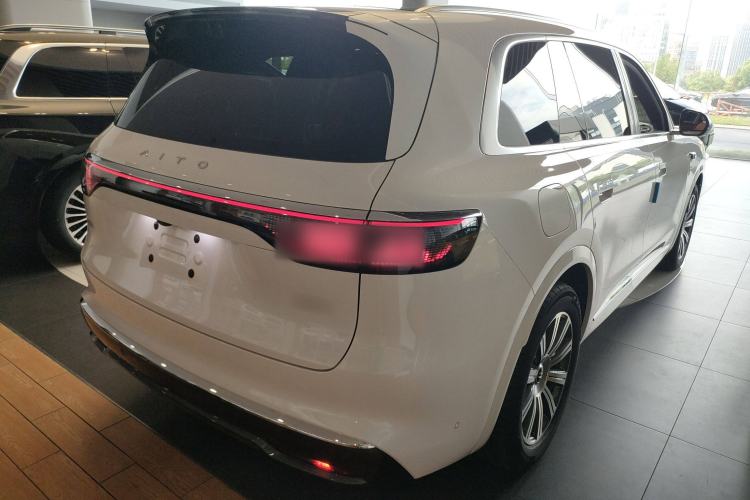 Used Hima AITO M8 2025 Extended-Range Max+ Version 53.4 kWh 6-Seater Edition Exterior 5