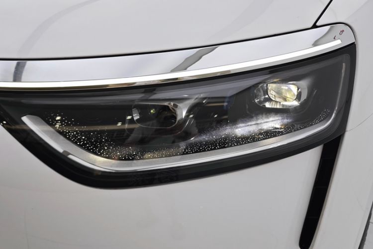 Used Hima AITO M8 2025 Extended-Range Ultra Version 53.4 kWh 6-Seater Edition Exterior 7