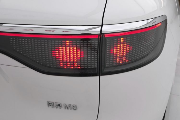 Used Hima AITO M8 2025 Extended-Range Ultra Version 53.4 kWh 6-Seater Edition Exterior 8