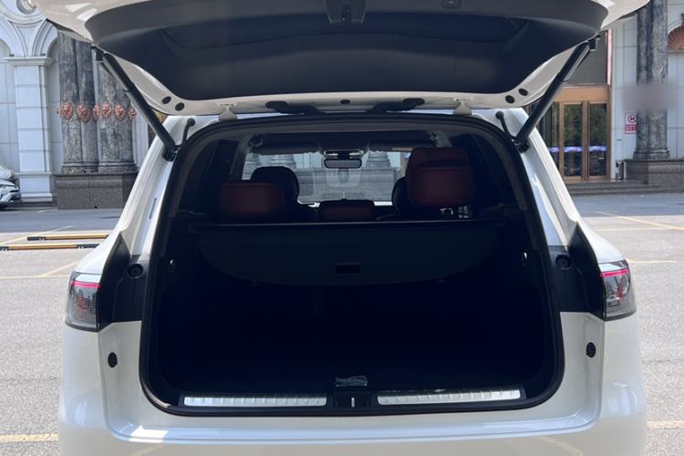 Used Hima AITO M8 2025 Extended-Range Max+ Version 53.4 kWh 5-Seater Edition Exterior 9
