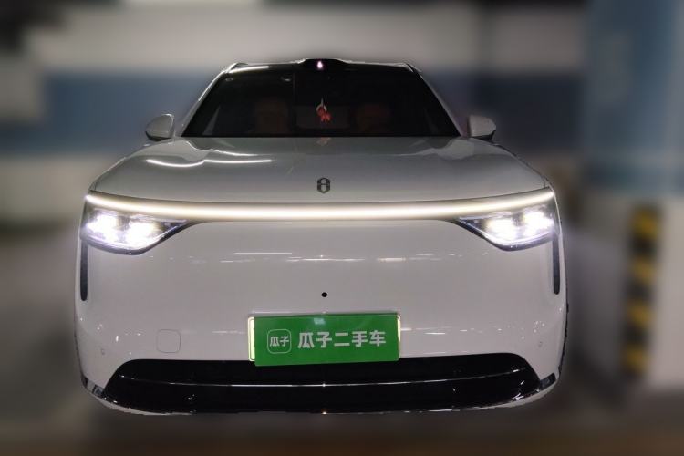 Used Hima AITO M8 2025 Extended-Range Max+ Version 53.4 kWh 6-Seater Edition Front