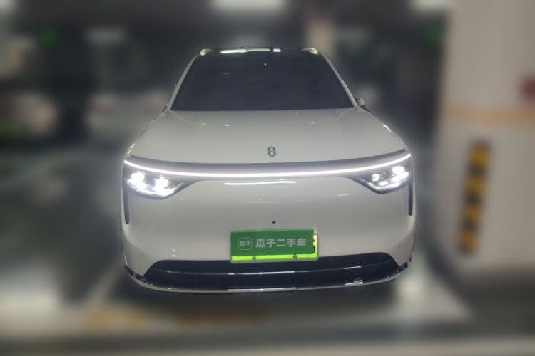 Used Hima AITO M8 2025 Extended-Range Ultra Version 53.4 kWh 6-Seater Edition Front