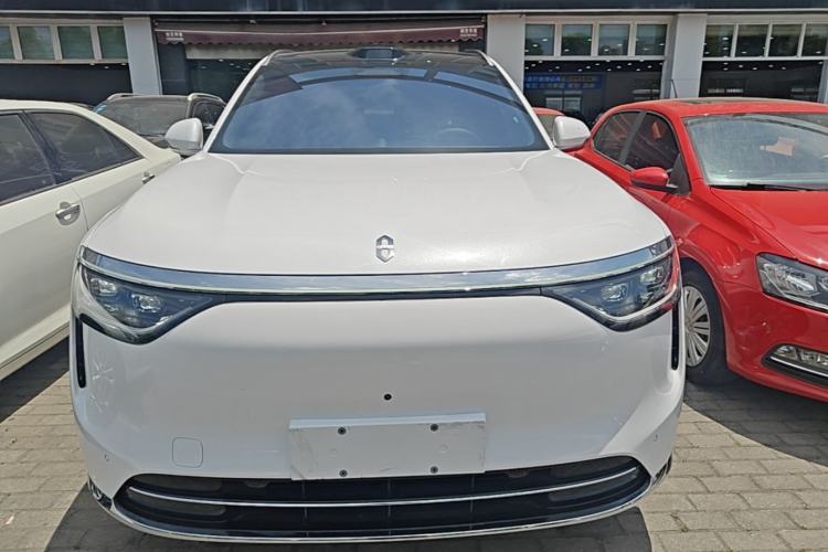 Used Hima AITO M8 2025 Extended-Range Max+ Version 53.4 kWh 6-Seater Edition Front