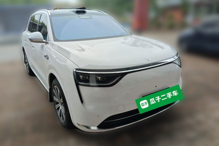 Used Hima AITO M8 2025 Extended-Range Max Version 37 kWh 6-Seater Front Right 45 Deg