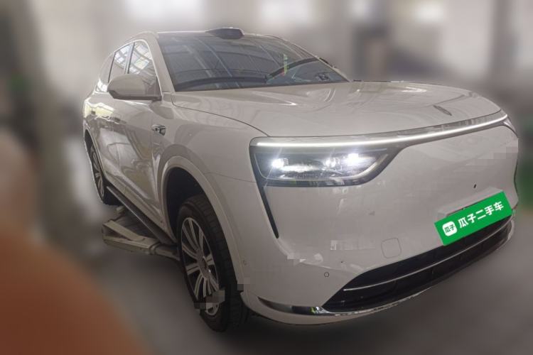 Used Hima AITO M8 2025 Extended-Range Ultra Version 53.4 kWh 6-Seater Edition Front Right 45 Deg