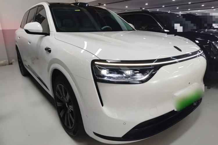 Used Hima AITO M8 2025 Extended-Range Max+ Version 53.4 kWh 6-Seater Edition Front Right 45 Deg