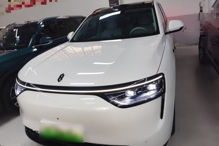 Used Hima AITO M8 2025 Extended-Range Max+ Version 53.4 kWh 6-Seater Edition Front