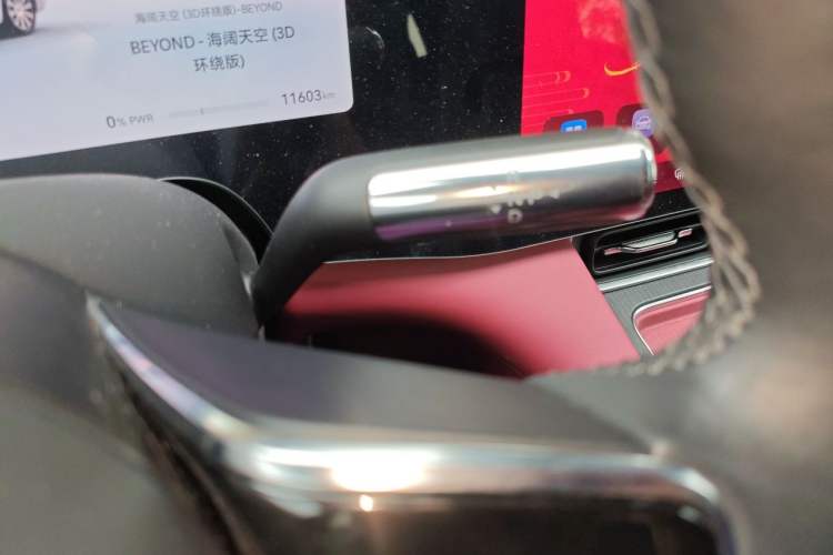 Used Hima AITO M8 2025 Extended-Range Max Version 37 kWh 6-Seater Gear Lever