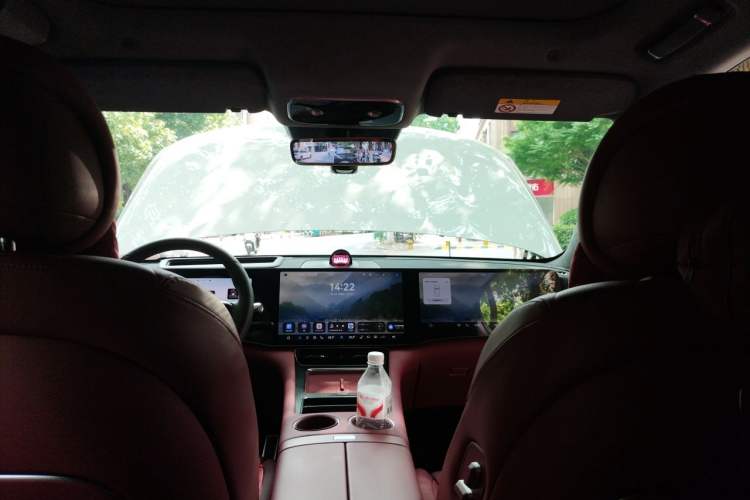 Used Hima AITO M8 2025 Extended-Range Ultra Version 53.4 kWh 5-Seater Edition Headliner