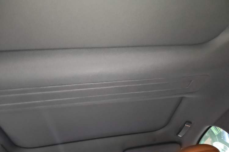 Used Hima AITO M8 2025 Extended-Range Ultra Version 53.4 kWh 6-Seater Edition Headliner