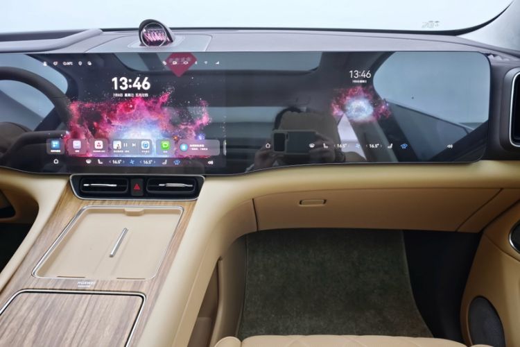 Used Hima AITO M8 2025 Extended-Range Ultra Version 53.4 kWh 6-Seater Edition Interior 2