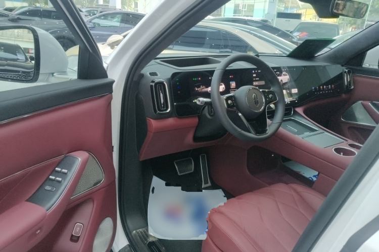 Used Hima AITO M8 2025 Extended-Range Max+ Version 53.4 kWh 5-Seater Edition Interior 3