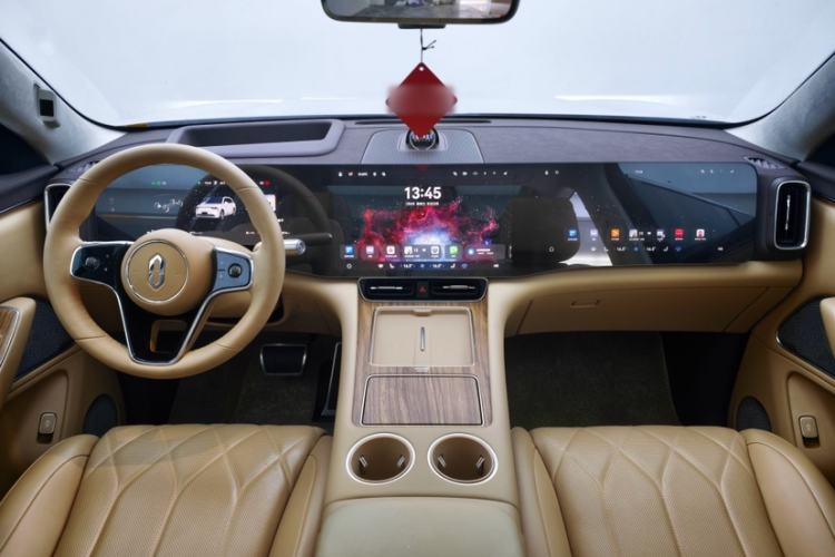 Used Hima AITO M8 2025 Extended-Range Ultra Version 53.4 kWh 6-Seater Edition Interior 3