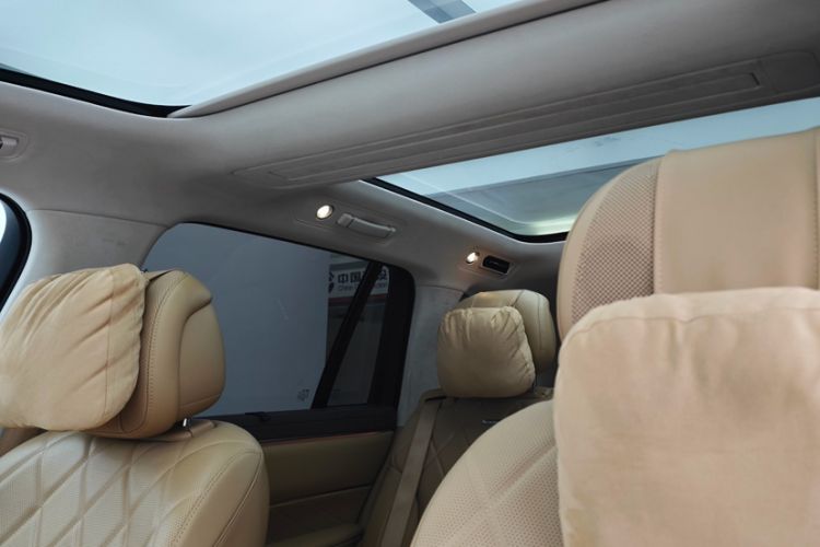 Used Hima AITO M8 2025 Extended-Range Ultra Version 53.4 kWh 6-Seater Edition Interior 6