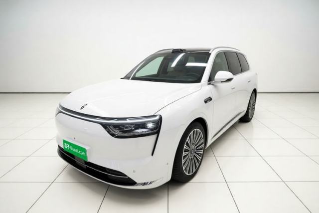 Hima AITO M8 2025 Extended-Range Ultra Version 53.4 kWh 6-Seater Edition с пробегом