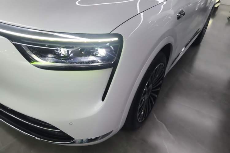 Used Hima AITO M8 2025 Extended-Range Max+ Version 53.4 kWh 5-Seater Edition Left Front Headlight