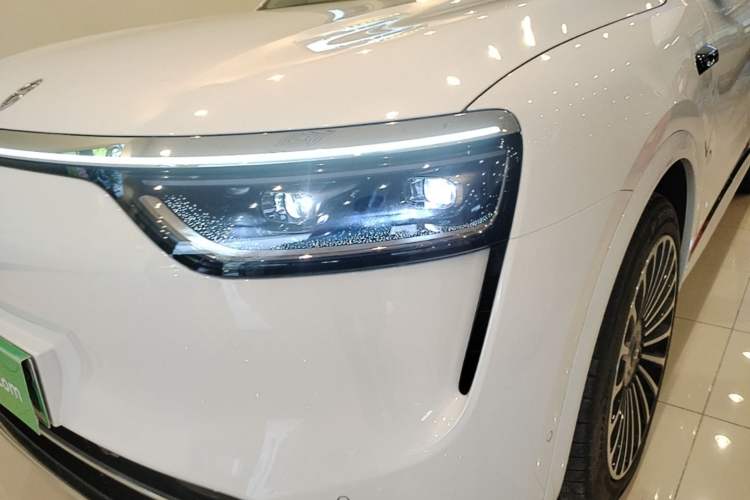 Used Hima AITO M8 2025 Extended-Range Max+ Version 53.4 kWh 6-Seater Edition Left Front Headlight