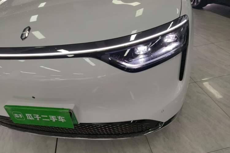 Used Hima AITO M8 2025 Model Pure Electric Max+ Five-Seat Long-Range Version Left Front Headlight