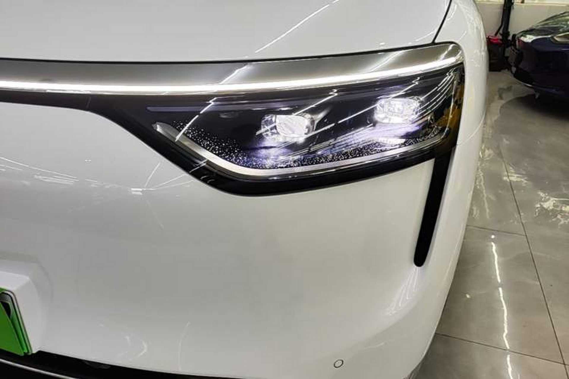 Used Hima AITO M8 2025 Extended-Range Max+ Version 53.4 kWh 5-Seater Edition Left Front Headlight