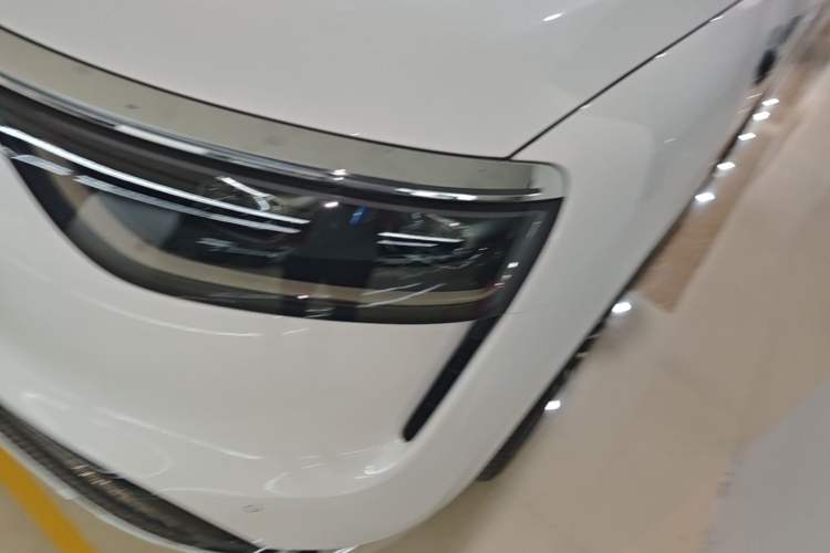 Used Hima AITO M8 2025 Model, Pure Electric Max+ Six-Seat Long-Range Version Left Front Headlight