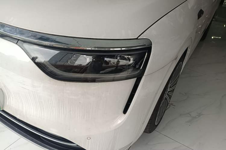 Used Hima AITO M8 2025 Extended-Range Ultra Version 53.4 kWh 5-Seater Edition Left Front Headlight