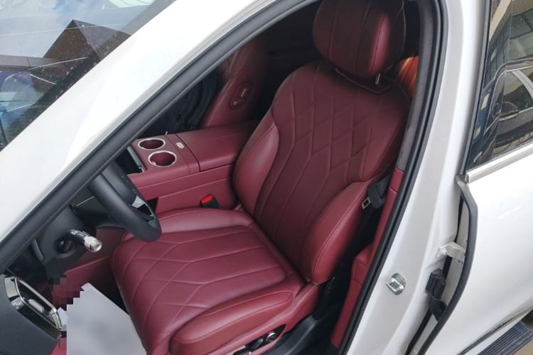 Used Hima AITO M8 2025 Extended-Range Ultra Version 53.4 kWh 6-Seater Edition Left Front Seat