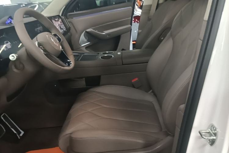 Used Hima AITO M8 2025 Model Pure Electric Max+ Five-Seat Long-Range Version Left Front Seat