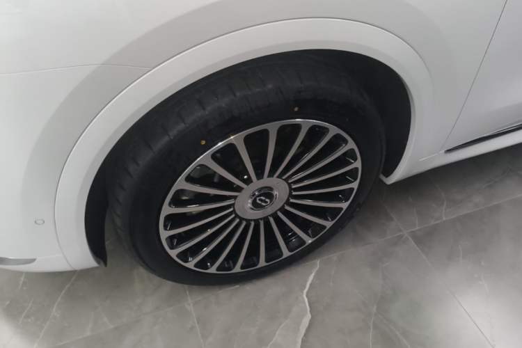 Used Hima AITO M8 2025 Extended-Range Max+ Version 53.4 kWh 5-Seater Edition Left Front Wheel Hub
