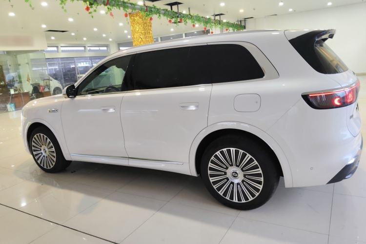 Used Hima AITO M8 2025 Extended-Range Ultra Version 53.4 kWh 5-Seater Edition Left Side