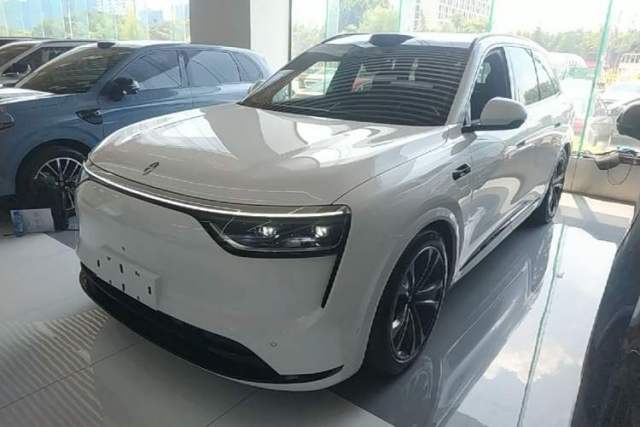 Used Hima AITO M8 2025 Extended-Range Max+ Version 53.4 kWh 6-Seater Edition