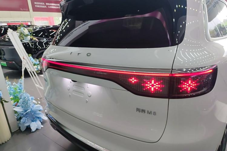 Used Hima AITO M8 2025 Extended-Range Max+ Version 53.4 kWh 5-Seater Edition Rear