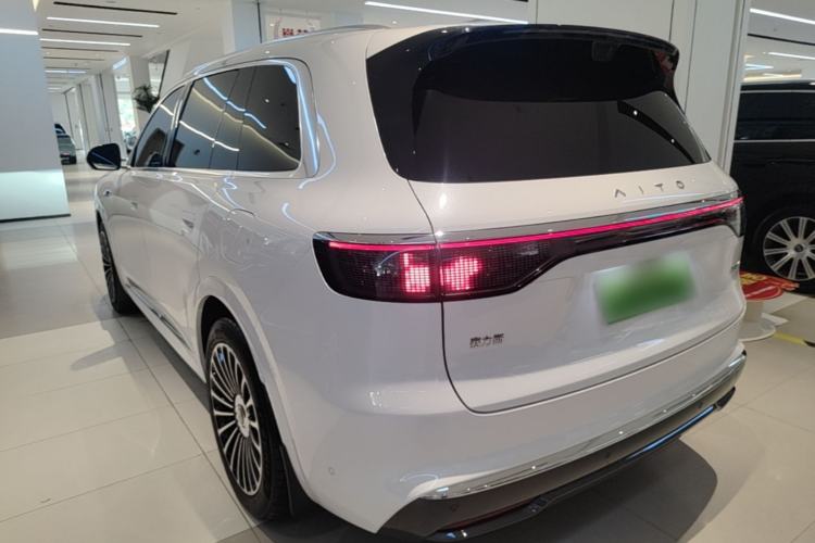 Used Hima AITO M8 2025 Extended-Range Ultra Version 53.4 kWh 6-Seater Edition Rear Left 45 Deg