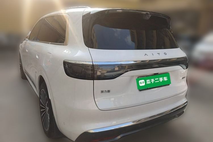 Used Hima AITO M8 2025 Extended-Range Ultra Version 53.4 kWh 6-Seater Edition Rear Left 45 Deg