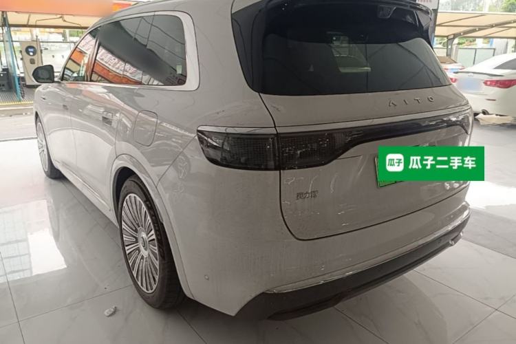 Used Hima AITO M8 2025 Extended-Range Ultra Version 53.4 kWh 5-Seater Edition Rear Left 45 Deg