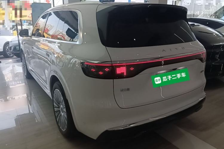 Used Hima AITO M8 2025 Extended-Range Ultra Version 53.4 kWh 6-Seater Edition Rear Left 45 Deg