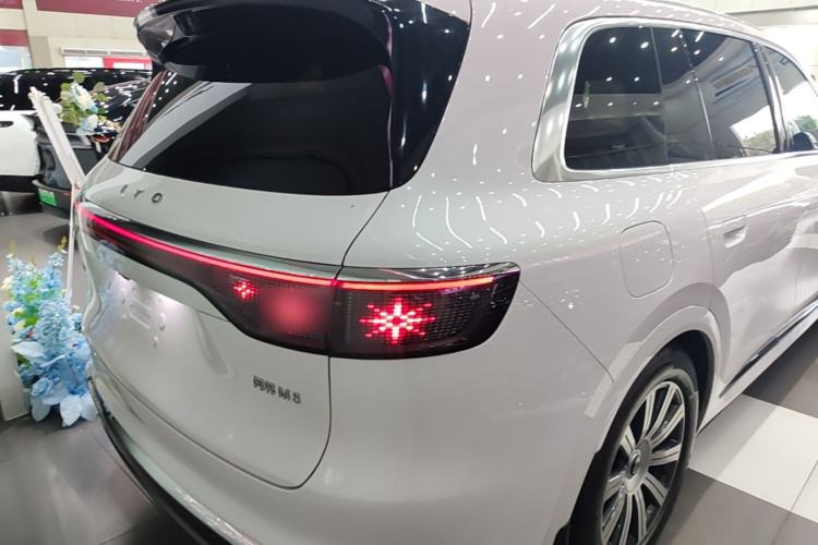 Used Hima AITO M8 2025 Extended-Range Max+ Version 53.4 kWh 5-Seater Edition Rear Right 45 Deg