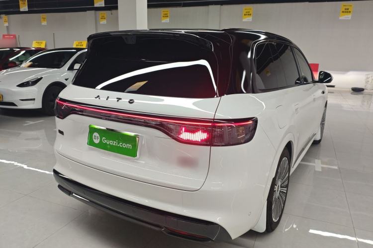 Used Hima AITO M8 2025 Extended-Range Ultra Version 53.4 kWh 6-Seater Edition Rear Right 45 Deg