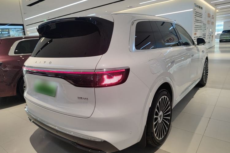 Used Hima AITO M8 2025 Extended-Range Ultra Version 53.4 kWh 6-Seater Edition Rear Right 45 Deg