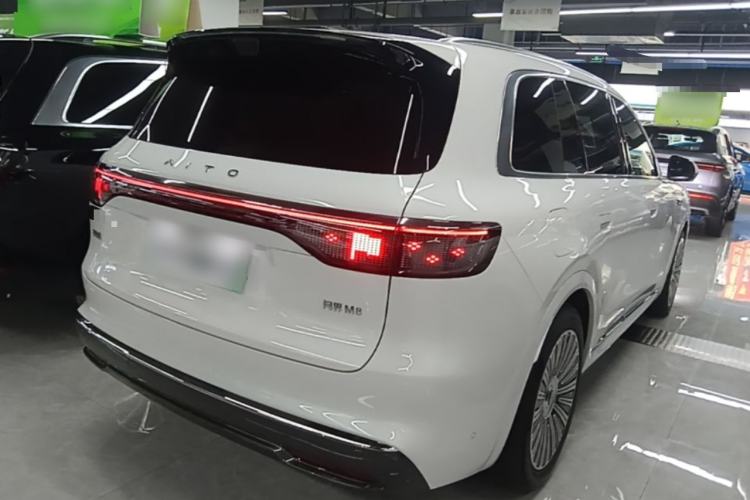 Used Hima AITO M8 2025 Extended-Range Ultra Version 53.4 kWh 5-Seater Edition Rear Right 45 Deg