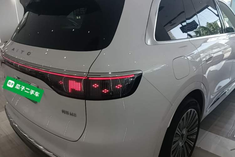 Used Hima AITO M8 2025 Extended-Range Ultra Version 53.4 kWh 6-Seater Edition Rear Right 45 Deg