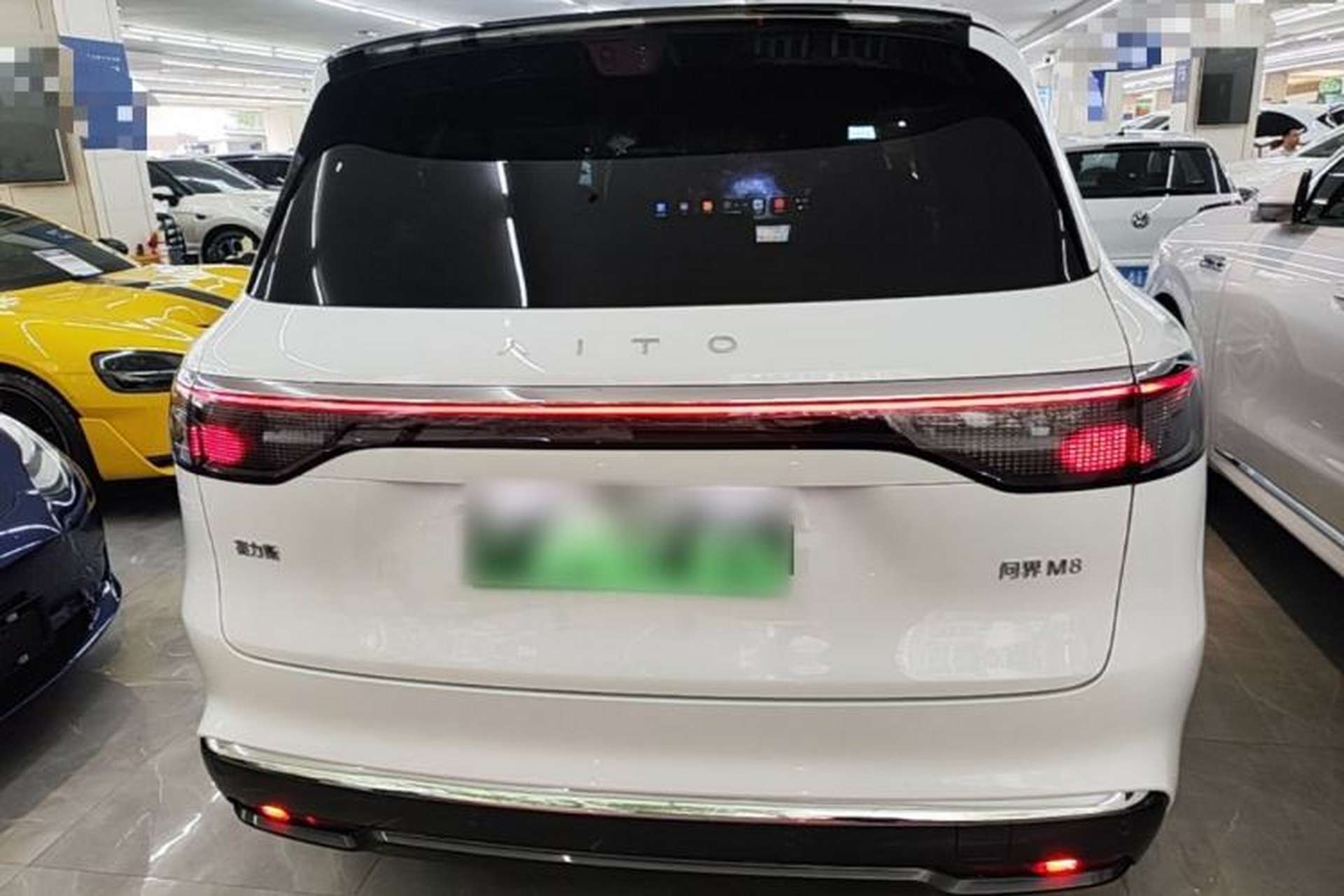 Used Hima AITO M8 2025 Extended-Range Max+ Version 53.4 kWh 5-Seater Edition Rear