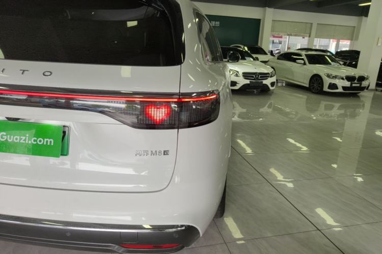 Used Hima AITO M8 2025 Model Pure Electric Max+ Five-Seat Long-Range Version Right Rear Taillight