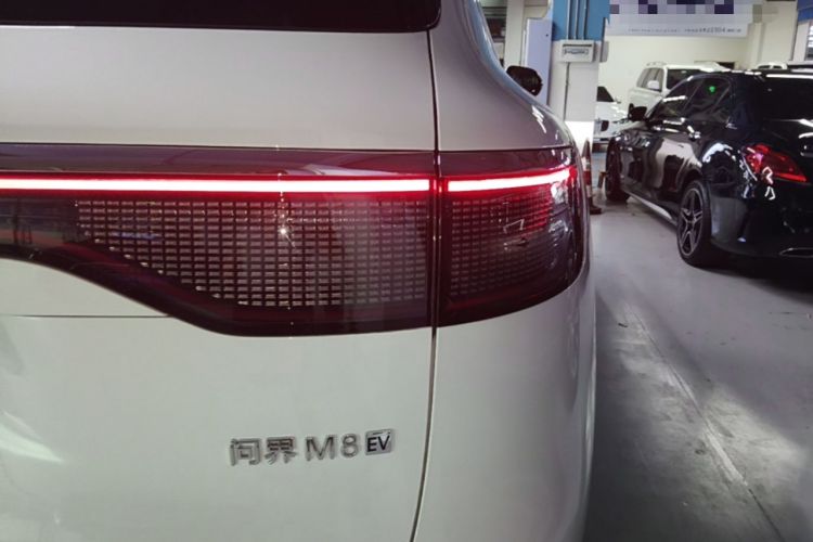 Used Hima AITO M8 2025 Model, Pure Electric Max+ Six-Seat Long-Range Version Right Rear Taillight