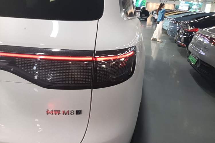 Used Hima AITO M8 2025 Model Pure Electric Max+ Five-Seat Long-Range Version Right Rear Taillight