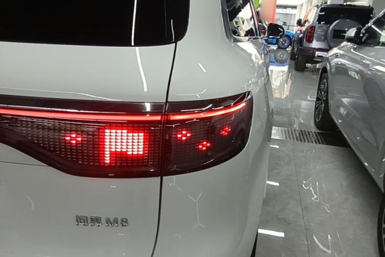Used Hima AITO M8 2025 Extended-Range Ultra Version 53.4 kWh 5-Seater Edition Right Rear Taillight