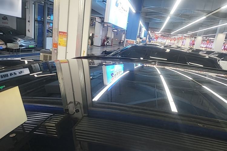 Used Hima AITO M8 2025 Extended-Range Max+ Version 53.4 kWh 6-Seater Edition Roof