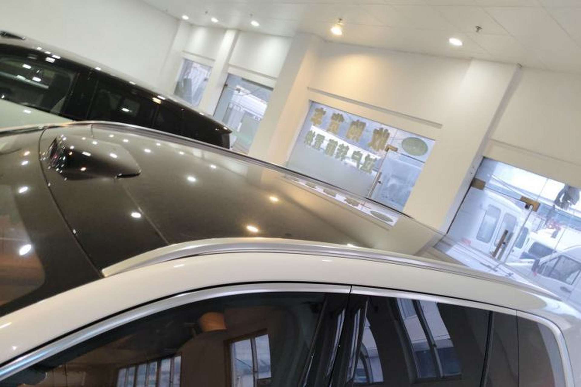 Used Hima AITO M8 2025 Extended-Range Ultra Version 53.4 kWh 5-Seater Edition Roof